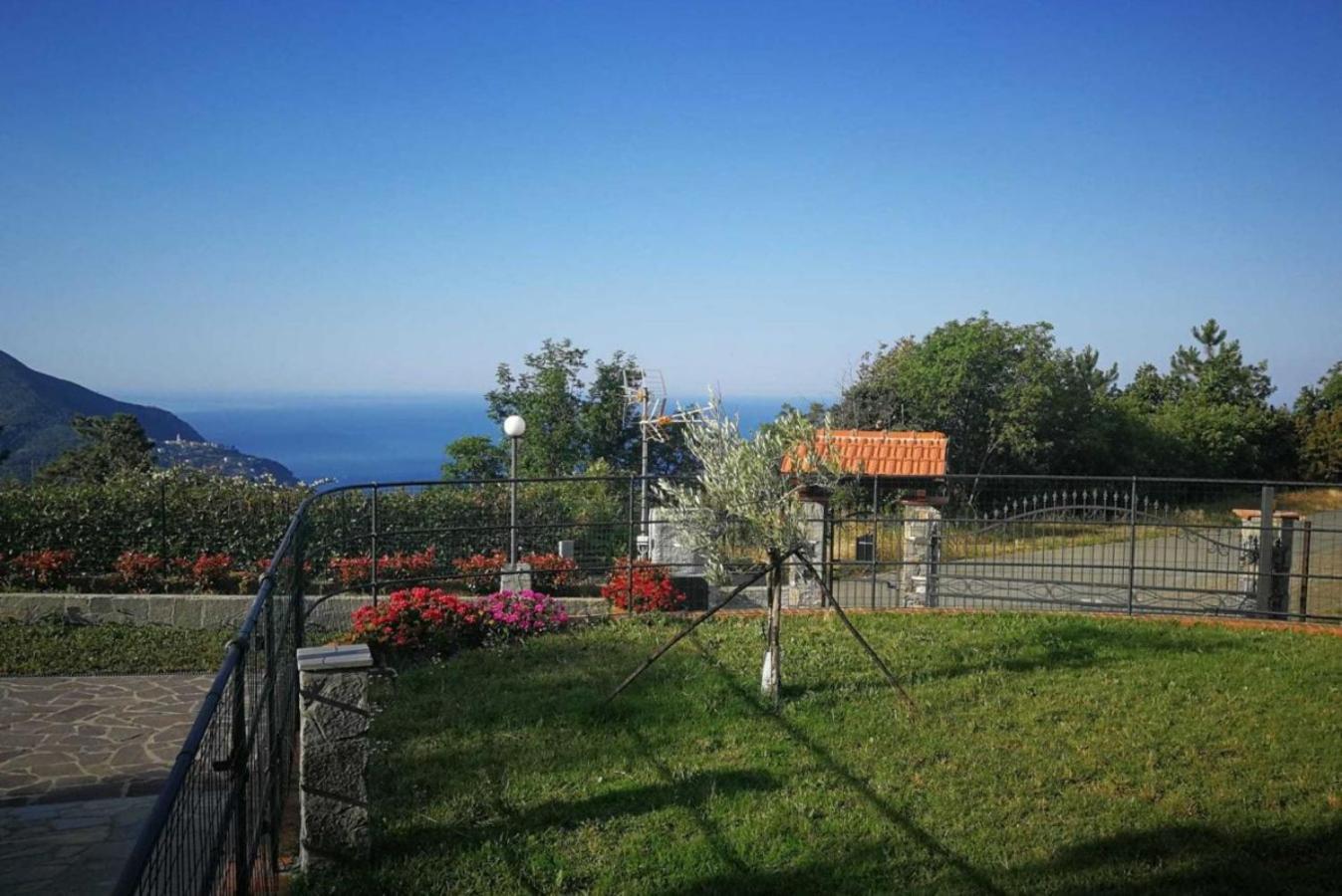 Joivy Villa Guanna - Charming Flat With Garden Bracco Eksteriør billede